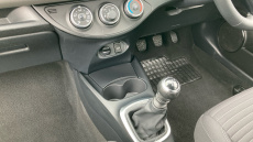 Toyota Yaris 1.5 VVT-i Icon 5dr Petrol Hatchback